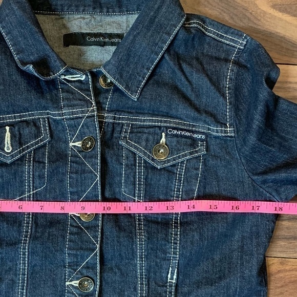 Calvin Klein Cropped Jean Jackets - Picture 9 of 14
